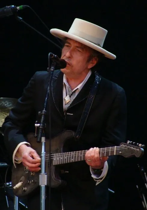 Bob Dylan 2016 Nobel Edebiyat Ödülü’nü kazandı Bob Dylan kimdir?