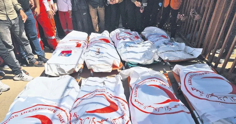 Siyonistlerden bayram katliamları: 80 şehit
