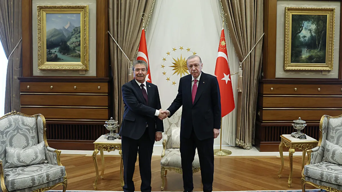 Başkan Erdoğan, KKTC Başbakanı Ünal Üstel’i kabul etti Başkan Erdoğan, KKTC Başbakanı Ünal Üstel’i kabul etti