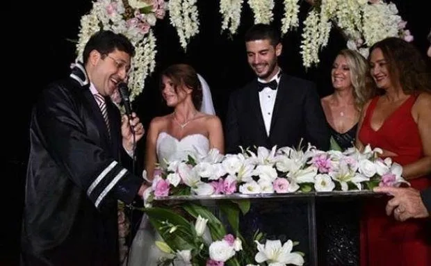 Merve Şarapçıoğlu ile Berk Oktay’ın düğününden kareler