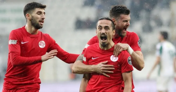 Antalyaspor, Bursa’da kazandı