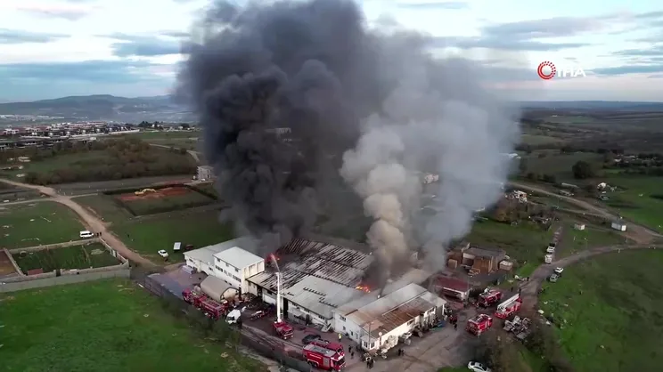Tuzla'da fabrika yangını