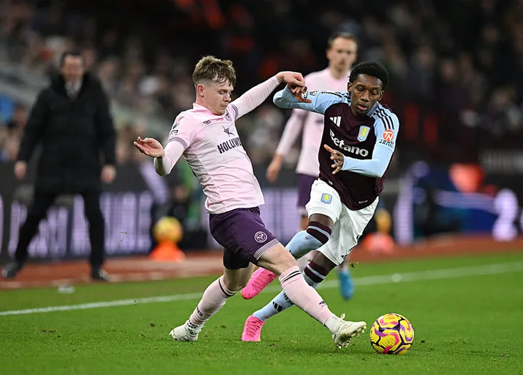 Son dakika haberi: Fenerbahçe İngiltere’nin genç yıldızını alıyor! Menajerinden SABAH Spor’a flaş itiraf...