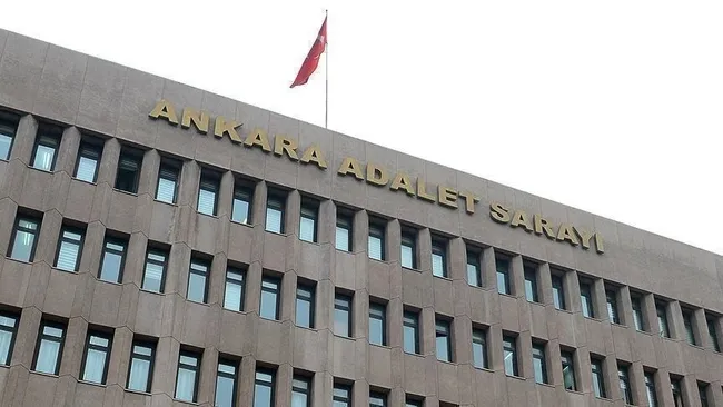feto-firarisi-cevheri-guvene-bilgi-sizdirmislardi-kostebek-polisler-hakim-karsisinda-1740150594246.jpg