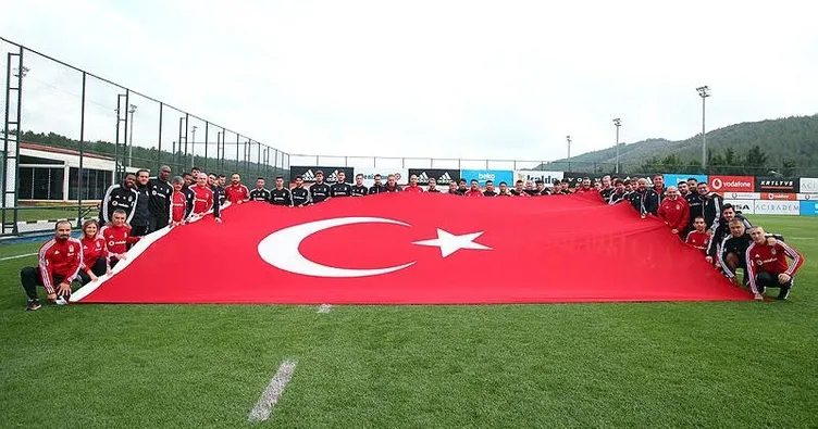 Beşiktaş Cumhurıyet Bayramı’nı kutladı