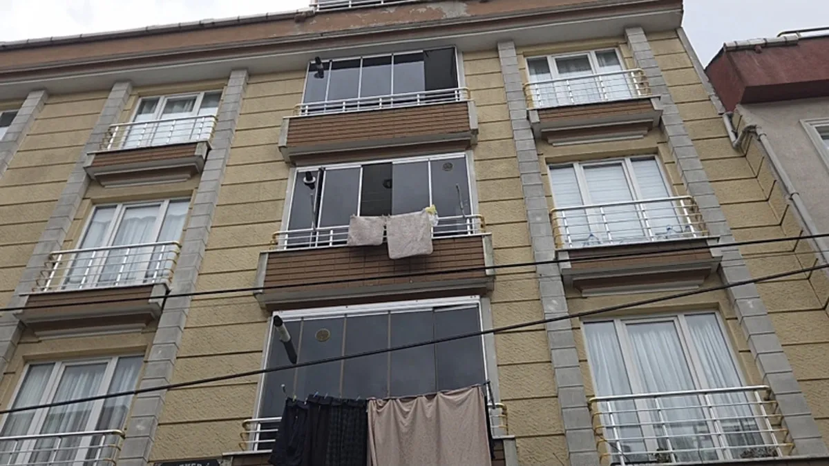 Esenyurt’ta masadaki tartışma cinayetle bitti; kaçan şüpheli yakalandı Esenyurt’ta masadaki tartışma cinayetle bitti; kaçan şüpheli yakalandı