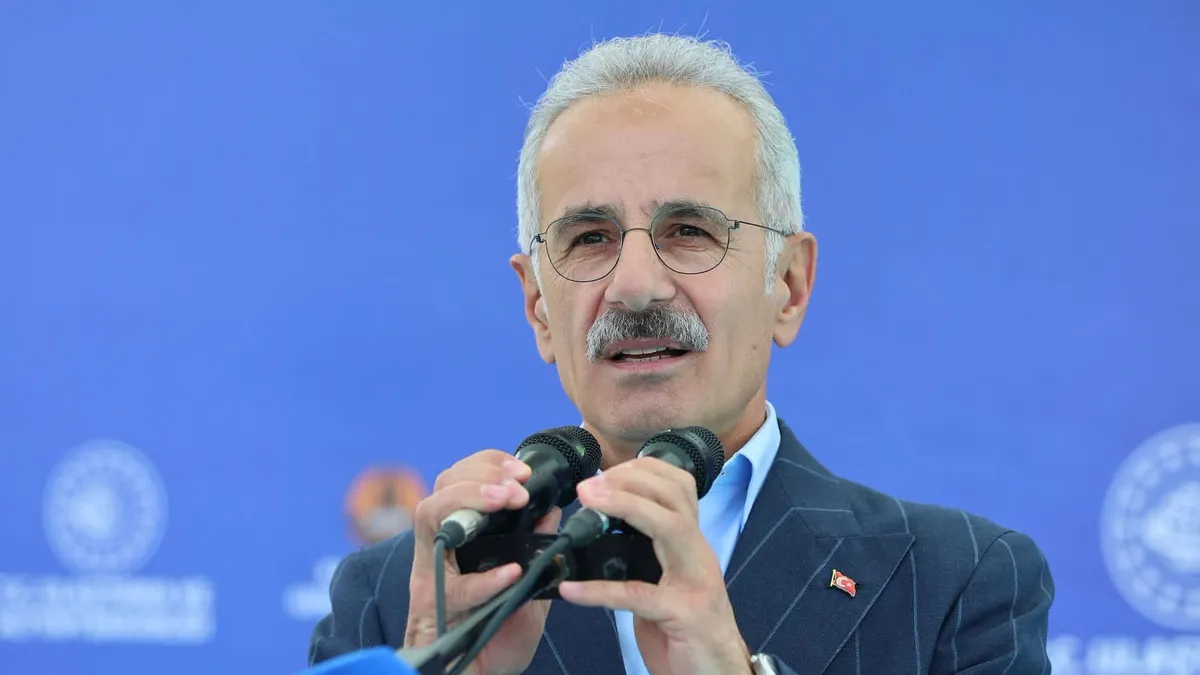 Çamlıbel Tüneli'nin temel atma töreninden genel plan.