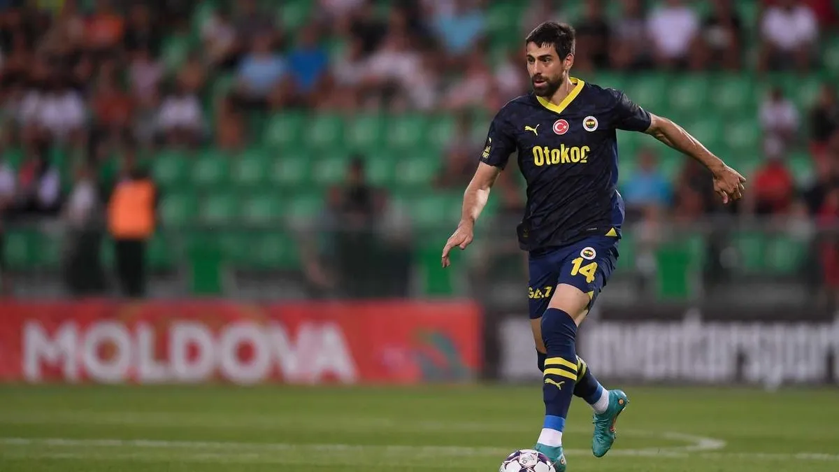FENERBAHÇE HABERLERİ: Luan Peres Santos'a doğru