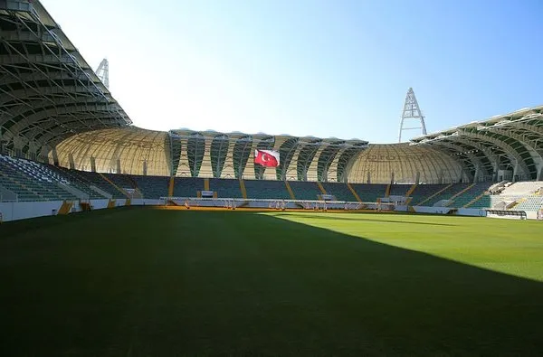 Süper Lig'e bir modern stat daha: Akhisar Belediye Stadı