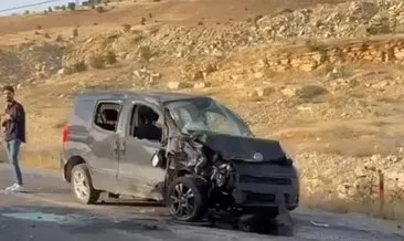 Mardin'de trafik kazası! Hafif ticari araç ile cip çarpıştı: 9 yaralı #diyarbakir