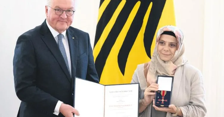 Nejla Coşkun’a Liyakat Nişanı