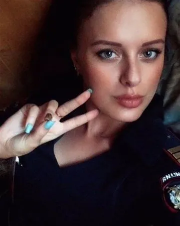 Rusya`nın fenomen kadın polisleri
