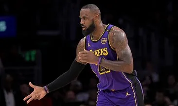 40’lık Lebron’dan tarihe yeni imza!