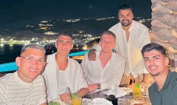 Takım arkadaşlarını misafır etti!
