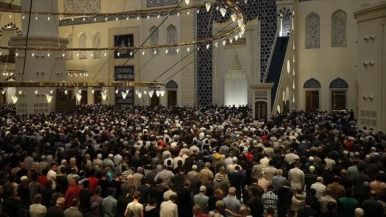 Hatimle teravih namazı kıldıran camiler 2024: 2024 Ramazan’da il il hatimli teravih namazı kılınacak camiler belli oldu