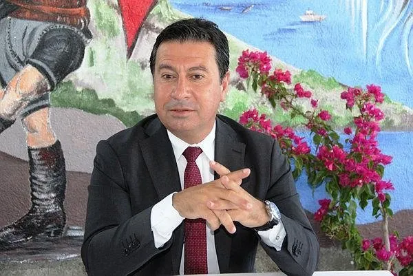 Chp Li Bodrum Belediye Baskani Ahmet Aras Kamu Malini Gasp Etti