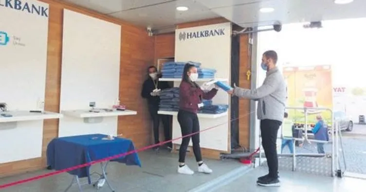 Halkbank yardım TIR’ı İzmir’de