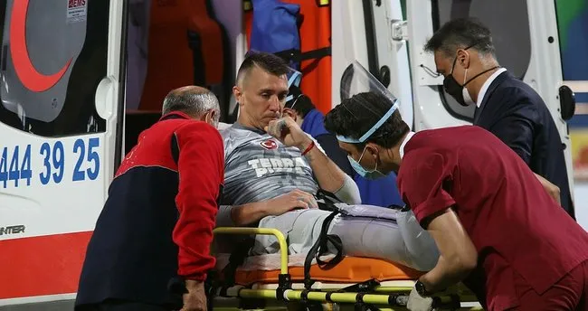 Muslera ameliyat oluyor!