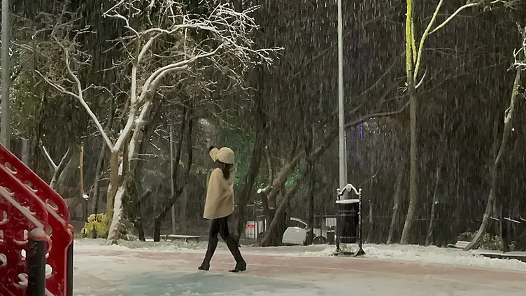 SON DAKİKA | Valilikler peş peşe duyurdu! Eğitime kar engeli: Birçok ilde okullar tatil edildi