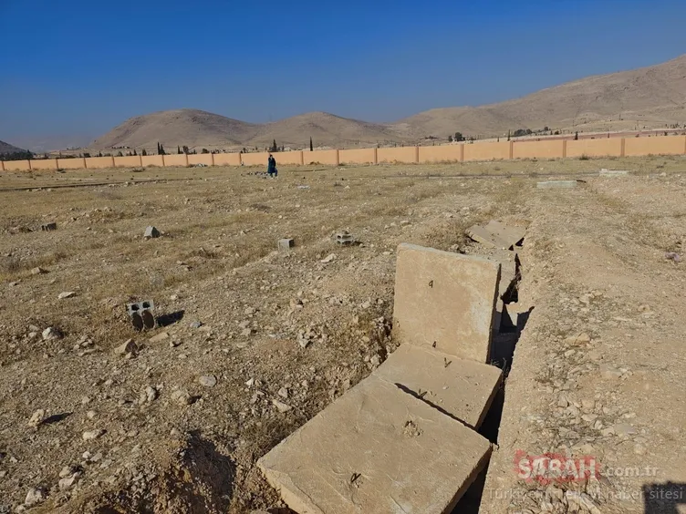 SON DAKİKA | Katil Esad’ın toplu mezarları bulundu: Önce işkence merkezlerinde öldürdüler, sonra gömdüler!