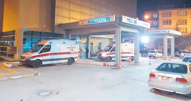 Oğlu babasının boğazını kesti