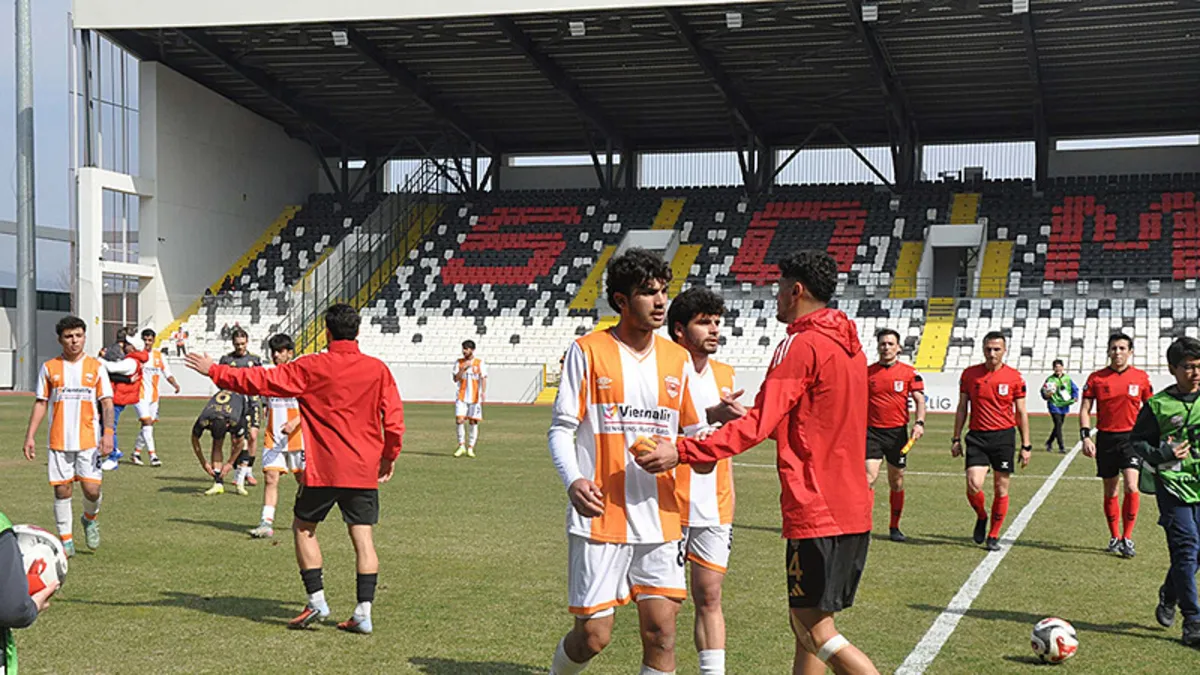 2. Lig’de Adanaspor’un küme düşmesi kesinleşti! 2. Lig’de Adanaspor’un küme düşmesi kesinleşti!