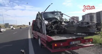Trafik levhasına çarpan otomobil defalarca takla attı: 1 ölü 2 yaralı | Video