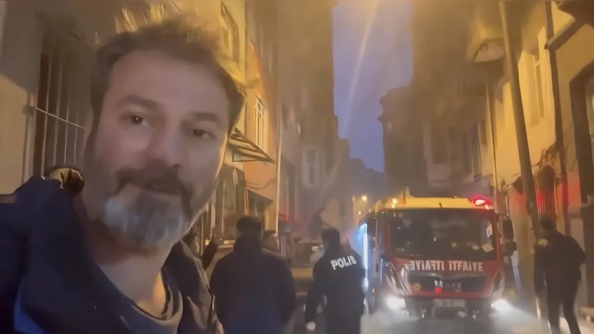 Beyoğlu’nda çıkan yangında Ufuk Özkan’ın kardeşi oyuncu Umut Özkan son anda kurtuldu Beyoğlu’nda çıkan yangında Ufuk Özkan’ın kardeşi oyuncu Umut Özkan son anda kurtuldu