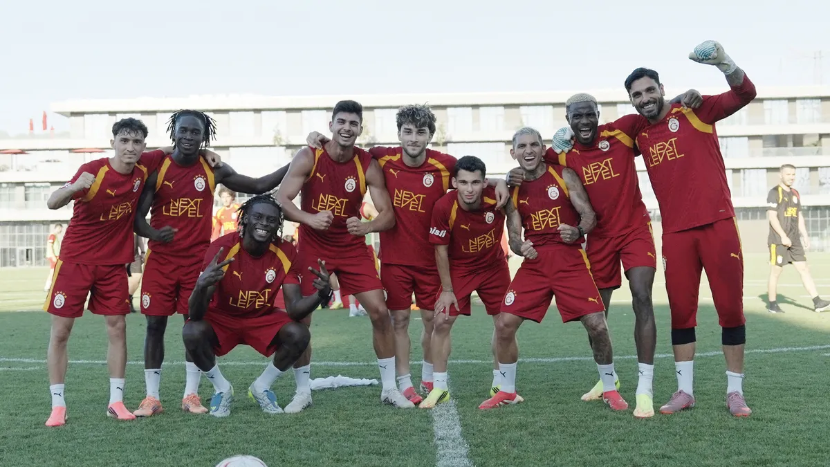 ÜMRANİYESPOR GALATASARAY CANLI | Galatasaray, Ümraniyespor karşısında! Okan Buruk’un 11’i açıklandı… ÜMRANİYESPOR GALATASARAY CANLI | Galatasaray, Ümraniyespor karşısında! Okan Buruk’un 11’i açıklandı…