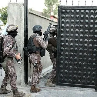 FETÖ'nün askeri mahrem yapılanması operasyonunda 3 asker gözaltına alındı