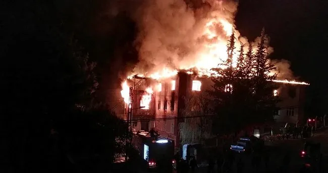 12 kişinin öldüğü yurt yangınında tahliye