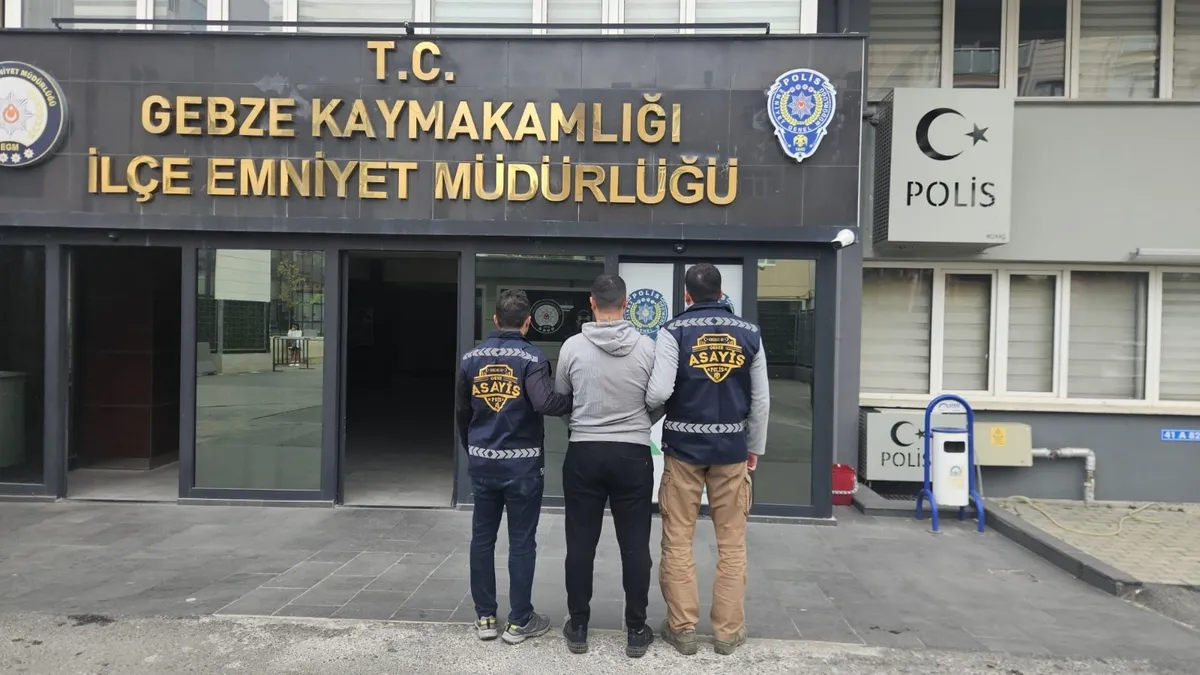 10 yılla aranan hükümlü operasyonla yakalandı 10 yılla aranan hükümlü operasyonla yakalandı