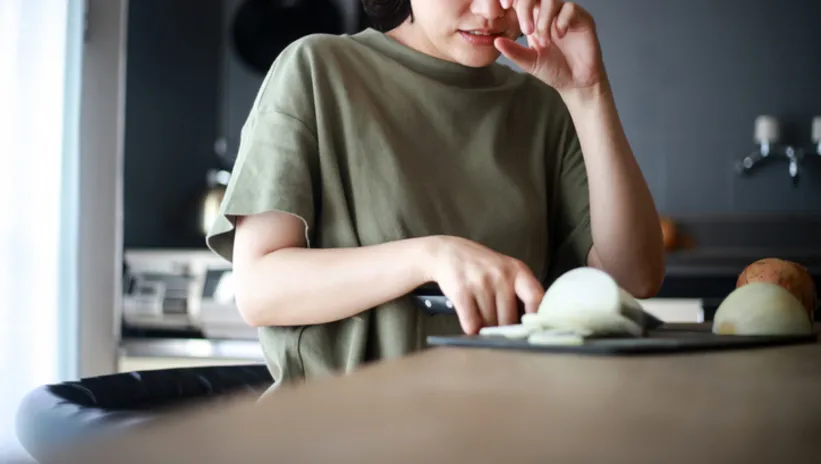 Soğan doğrarken neden ağlarız?