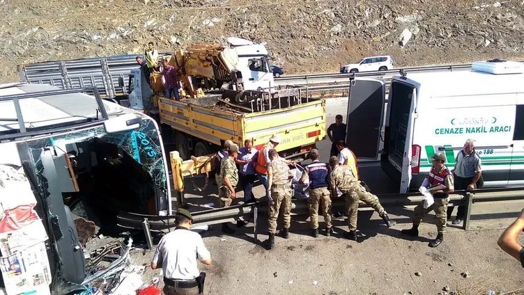 Gaziantep’te otobüs devrildi: Ölü ve yaralılar var