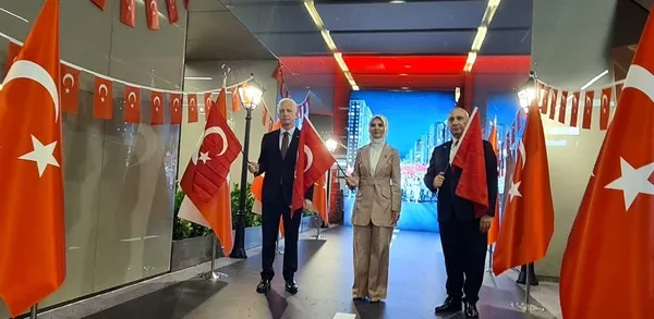 irade-bizim-zafer-bizim-sergisi-ziyaretcileriyle-bulustu-1784554235612.jpg