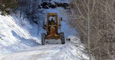 Gümüşhane’de kar nedeniyle 27 köy yolu ulaşıma kapandı