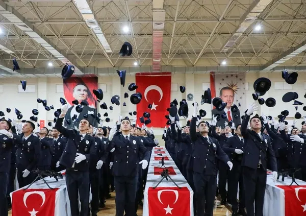 erzincan-pomem-de-30-donem-mezuniyet-toreni-duzenlendi-1724413382945.jpg