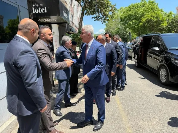 ticaret-bakani-omer-bolat-tekirdagda-bayram-programina-katildi-1779982820321.jpg