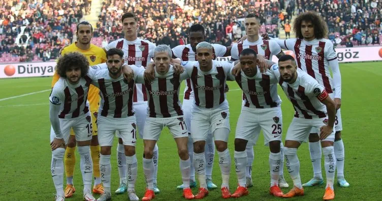 Son dakika haberi: Hataysporlu futbolcular enkaz altında kaldı! Burak Öksüz, Bertuğ Yıldırım, Kerim Alıcı ve Onur Ergün’den müjdeli haber