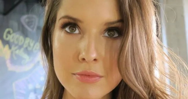 Amanda Cerny İstanbul için dua istedi