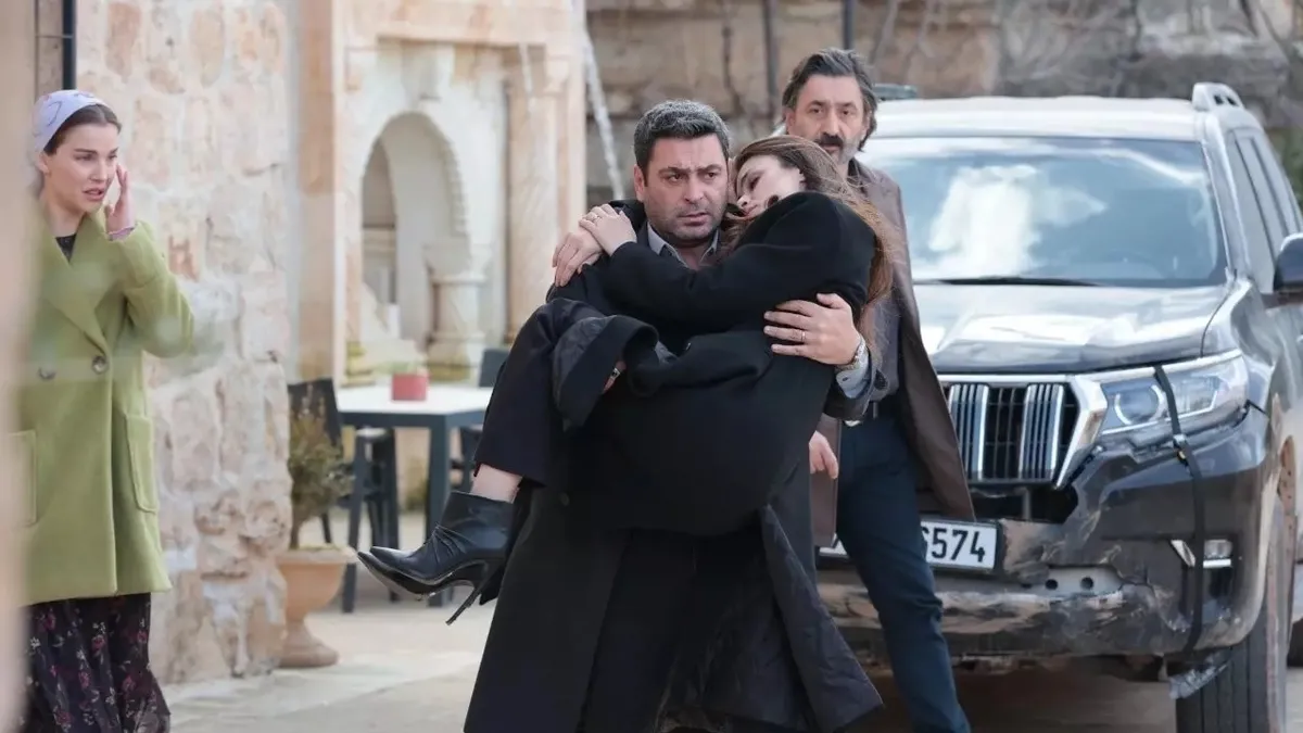 UZAK ŞEHİR 52. BÖLÜM İZLE: Kanal D ile Uzak Şehir yeni bölüm izleme ekranı