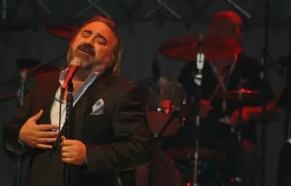 Volkan Konak’ın vefat haberini alan Sibel Can hastaneye koştu! Ünlü sanatçı gözyaşlarına boğuldu...