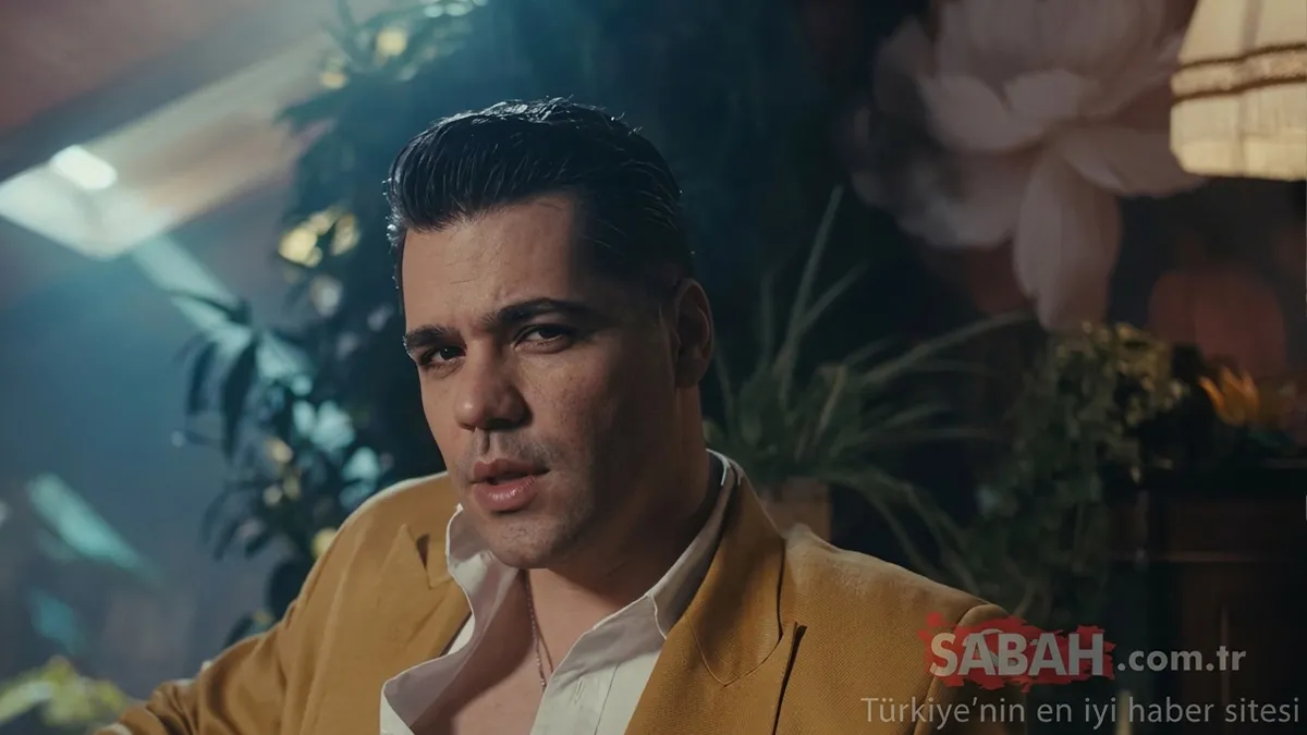 Emir Can İğrek’in sahne öncesi tatlı molası! Minik hayranının sürprizi yüzünü güldürdü…