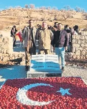 8 şehidin mezarı 35 yıl sonra yapıldı