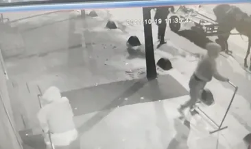 At arabalı 3 kadından pes dedirten hırsızlık!