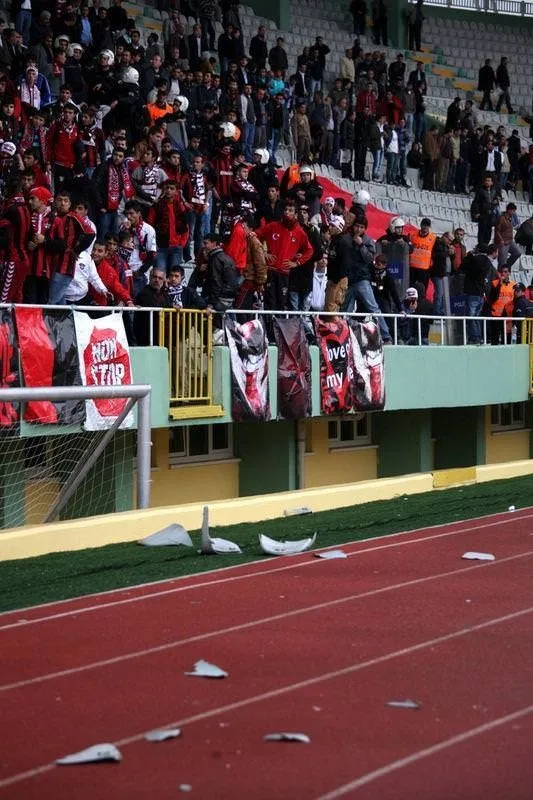 Gaziantepspor-Gençlerbirliği maçında olay