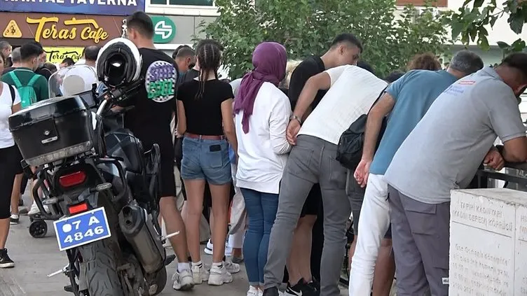 Antalya’da korkunç olay: Manzarayı izleyen turist 30 metreden aşağıya düştü!