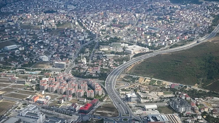 Türkiye’nin en kalabalık ilçeleri açıklandı! İlk sıradaki ilçe 57 şehrin nüfusunu solladı!