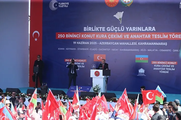 Başkan Erdoğan: Bu konutlar kader birliğimizi gösteriyor