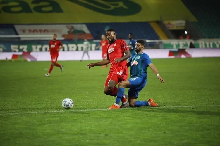 Son dakika: Çaykur Rizespor-Beşiktaş maçı sonrası ortalık karıştı! Dorukhan’a saldırı, Sergen Yalçın’a şok sözler